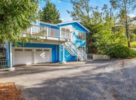 Blue Cocoon, cottage in Cambria