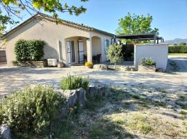Cottage in Lagorce, hotel a Lagorce