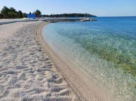 Apartment MADIS & Free Bikes, hotel v destinaci Pula