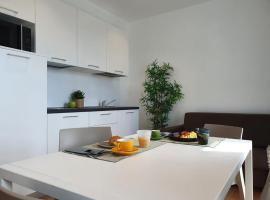 Superior Beach Aparthotel, serviced apartment in Lido di Jesolo