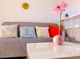 The Summer Treat Shared Apartment Compartido: Corralejo'da bir otel