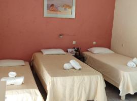 CLEO ROOM WITH YARD IN MALIA 250m FROM THE BEACH, Ferienwohnung mit Hotelservice in Malia