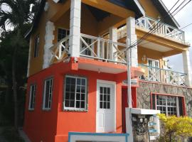 Buttercup Cottage Apartments, hotell sihtkohas Arnos Vale