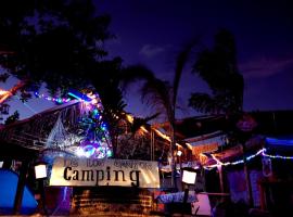 Casa de los Santos Camping y eco cabañas, hotel in Holbox Island