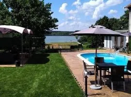 Private Lux Vila Mila with swimming pool by the Danube, sleeps 18