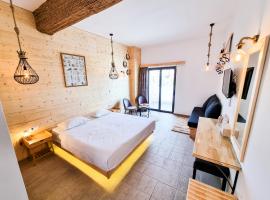 Penélope Hotel: Ialyssos şehrinde bir otel