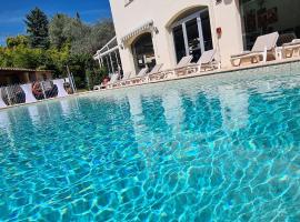 Le Floréal – hotel w mieście Vence