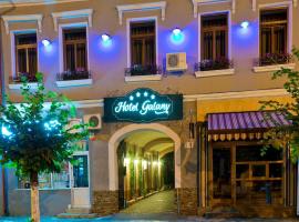 Hotel Galany, отель в городе Рэдэуци