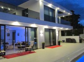 New build Modern Luxury Villa In Side, vacation home in Side