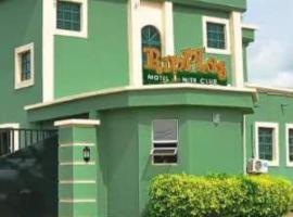 RIPPLES HOTEL, hotel in Okinni