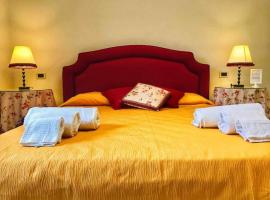 Monolocale & Suite Casa Santicelli Maratea, hotel v destinaci Maratea
