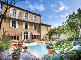 Carcassonne Bed and Breakfast du Palais