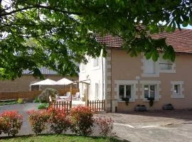La Maison Ribotteau - The Coach House Gîte