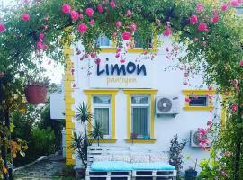 Limon Pansiyon, boende vid stranden i Foça