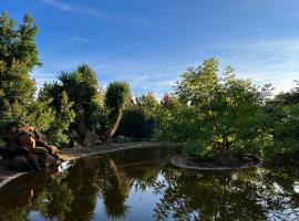 White Linen Guesthouse, hotel in Tierpoort