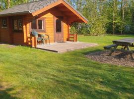 Blokhut Plus Camping Alkenhaer, khách sạn ở Appelscha