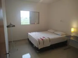 Casa residencial arejada em bairro tranquilo