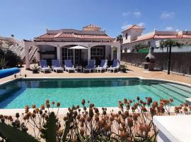 Golf Villa Mira With Private Pool、コスタ・デ・アンティグアのホテル