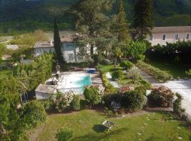 Maison Bersane, hotel v destinaci Le Poujol-sur-Orb