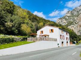 Aude Escape, hotel with parking in Saint-Martin-Lys