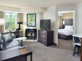 Sonesta ES Suites Raleigh Cary, hotel di Cary