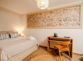 Studio Costele Luxurious apt in the heart of Corfu: Korfu'da bir otel