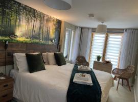 contemporary quiet countryside retreat, hotel near Kingscote Barn, Horsley