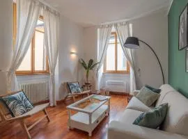 First & Urban Oasis - by MyHomeInComo