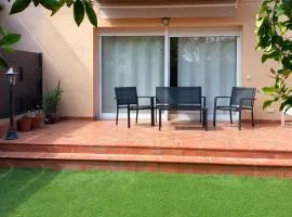 Cambrils Casa con jardín y piscina en zona tranquila