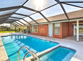 Sunny Port St Lucie Retreat with Lanai and Pool!, hotel with parking in Walton