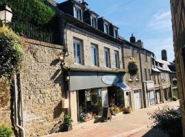 A La Maison - hébergement de luxe, hotel a Domfront