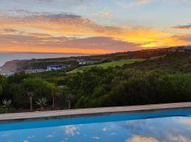 Luxury Home located on Pinnacle Point Golf Estate, casa di campagna a Mossel Bay