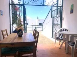 Casa Joe, cosy one bedroom apartment on popular complex with pool