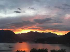 Appartamento vista Lago d'Iseo, hotel din Sulzano