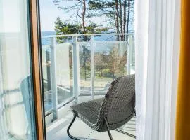 APARTAMENT ELEGANCE YELLOW w Let's Sea Basen&SPA