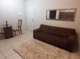 Apartamento inteiro 2 quartos mobiliado، مكان عطلات للإيجار في جاراغوا دو سول