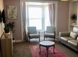 Cranwell Court Apartments, serviced apartment in Aberystwyth