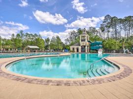 Cheery Condo with Community Pool and Waterslide!, hotel with pools in Pine Bluff