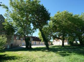 Chambres d'hôtes du Bistrot des écuries, B&B i Cour-Maugis-sur-Huisne