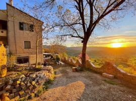 Antico Leccio Green, hotel with parking in Coppe