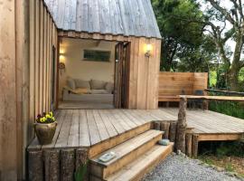 Lough Hyne Cottage, жилье для отдыха в городе Скибберин