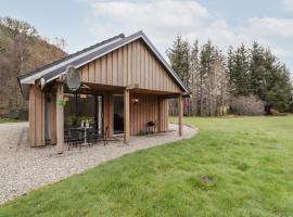 Stone Water Cottage, holiday rental in Contin