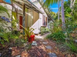 2 Naiad Court Rainbow Shores