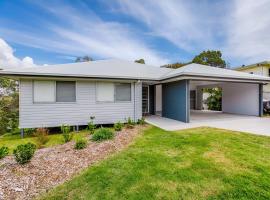 25 Cooloola Drive Rainbow Beach, Hotel in Rainbow Beach