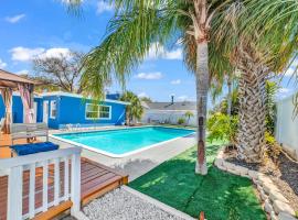 The Blue Villa - Luxury Clearwater by BlueBellaEstate, hotel a Largo