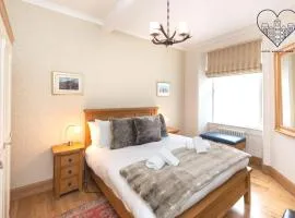 Charming Grassmarket 1 Bed Castle pad