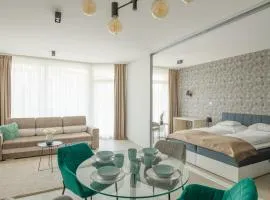 Parizs Garden Apartments