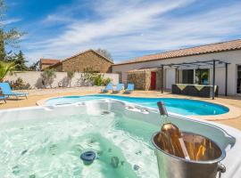 Villa avec piscine et Jaccuzy, khách sạn gia đình ở Bize-Minervois