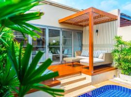 The residence resort Villa 1bdr Private Pool, villa in Phuket Town