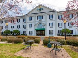 Quality Inn, hotel a Newnan